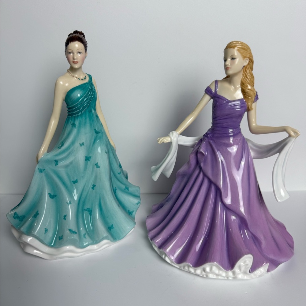 Royal Doulton Retired Figurines Janice‎ HN5698 Signed 2014 & Amanda HN5601 2012